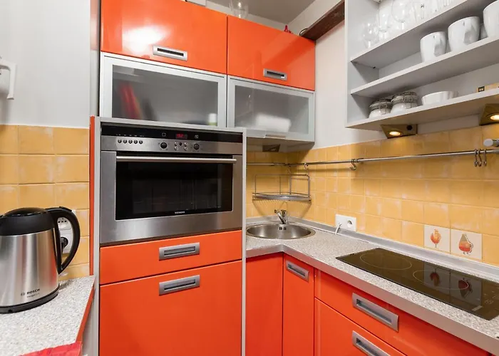 Apartment E. Plater With Ac By Your Freedom